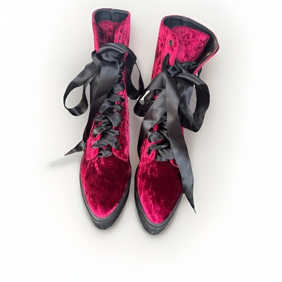 Wine Sin-Struck Strides Velvet Burgundy Combat Boots 7M - Picture 5 of 8